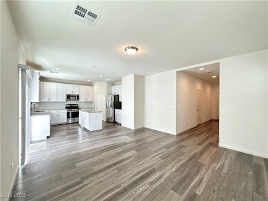 8793 Candelabra Ct, Las Vegas, NV 89113 - photo 5