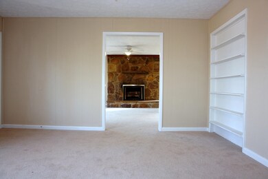 410 Norman Dr, Crossville, TN 38571 - photo 5