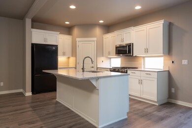 60471 Hedgewood Ln, Bend, OR 97702 - photo 5