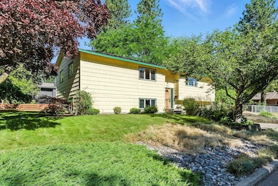 3832 S Cook St, Spokane, WA 99223 - photo 2