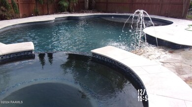 pool running