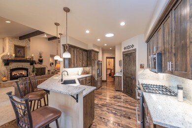 60913 Crested Butte Ln, Bend, OR 97702 - photo 6