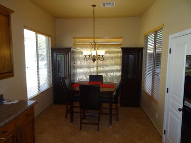 eat in kitchen