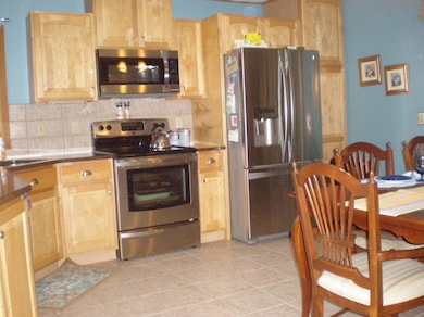 369 Renwood Ct, Hamlin, PA 18427 - photo 3