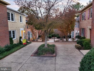 669 N Armistead St, Alexandria, VA 22312 - photo 2