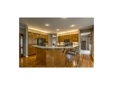 8439 Widmer Rd, Lenexa, KS 66215 - photo 6