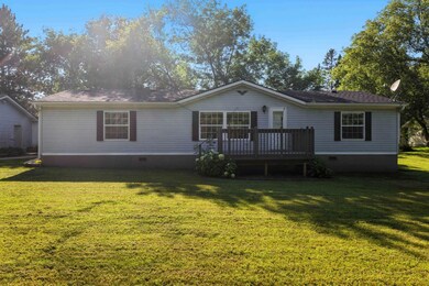 518 1/2 W 4th St S, Pillager, MN 56473 - photo 4