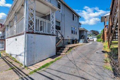 609 S Main St unit 611, Old Forge, PA 18518 - photo 2