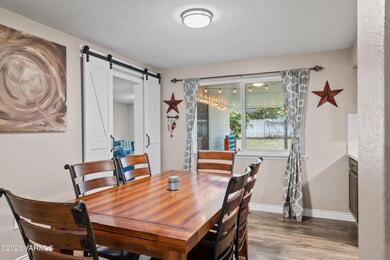 4401WWalnutSt-7