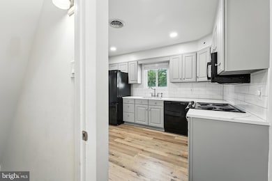 10725 E Crestview Ln, Laurel, MD 20723 - photo 7