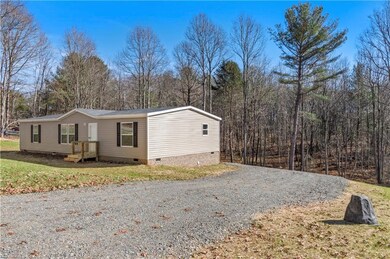 251 Center Ln, Thurmond, NC 28683 - photo 4
