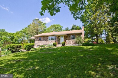 1639 Morningside Dr, Lancaster, PA 17602 - photo 2