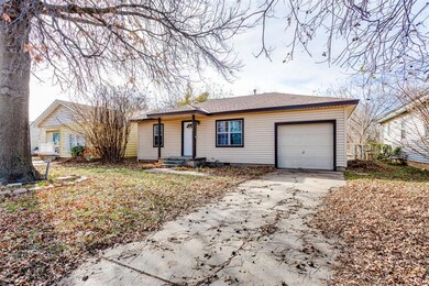 608 S 8th St, Yukon, OK 73099 - photo 4