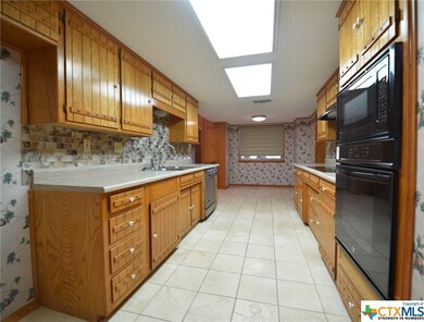 702 Ash St, Copperas Cove, TX 76522 - photo 5