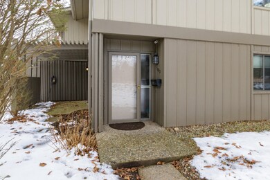 Greenleaf_Cricle_3812_Kalamazoo_49008-Ex