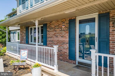 1525 Liberty Bell Dr, Harleysville, PA 19438 - photo 4