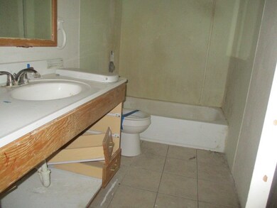 HALL BATHROOM - UPSTAIRS