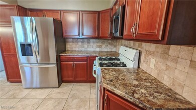 9727 Deltona Dr, New Middletown, OH 44442 - photo 5