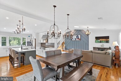 7117 Fort Hunt Rd, Alexandria, VA 22307 - photo 2