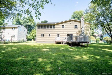 25 Robin Rd, Poughkeepsie, NY 12601 - photo 5