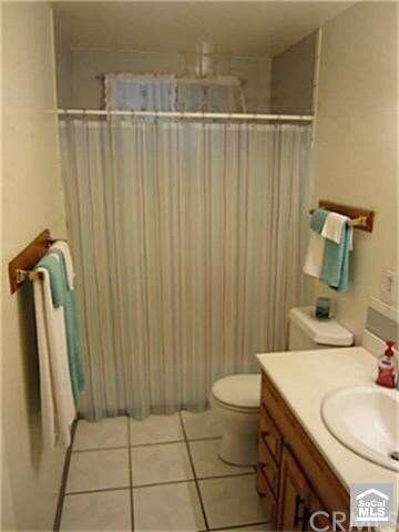 Guest/Hall Bath
