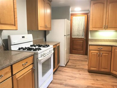 14 Durham St, Nashua, NH 03063 - photo 7