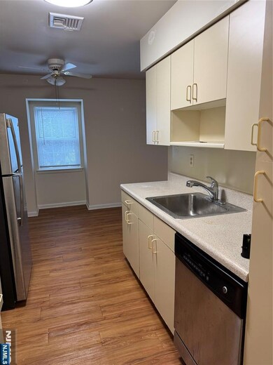 201 Piermont Rd unit 16, Cresskill, NJ 07626 - photo 2