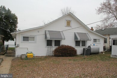 8571 Bay Rd, Pasadena, MD 21122 - photo 2