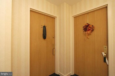 11500 Fairway Dr unit 207, Reston, VA 20190 - photo 3