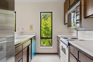 78 Pearce Mitchell Place, Stanford, CA 94305 - photo 5