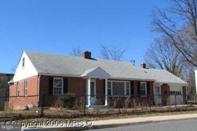 3532 Blair Rd, Falls Church, VA 22041 - photo 2