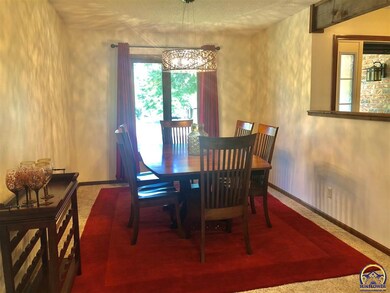 4213 SE Oakview Ln, Topeka, KS 66609 - photo 7