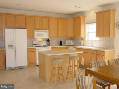 23 Cardinalflower Ln, Princeton Junction, NJ 08550 - photo 5