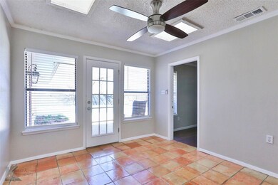 3242 Woodhollow Cir, Abilene, TX 79606 - photo 5