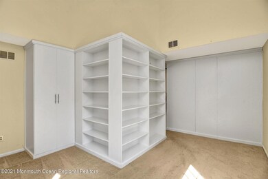 07-Living Room