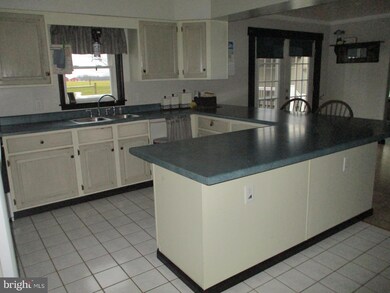 260 Loop Rd, Quarryville, PA 17566 - photo 7