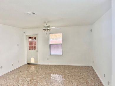 10834 Cane Grove Ln, Houston, TX 77075 - photo 7