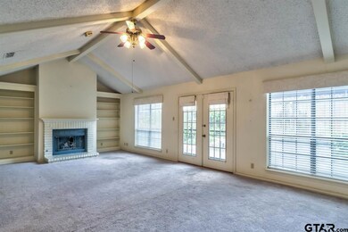 401 401 Amberwood Cir, Tyler, TX 75701 - photo 3