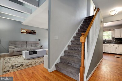 11247 Valley Bend Dr, Germantown, MD 20876 - photo 3