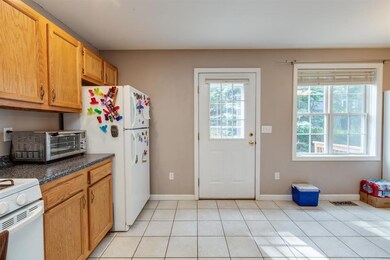 721 Mammoth Rd unit 10, Manchester, NH 03104 - photo 7