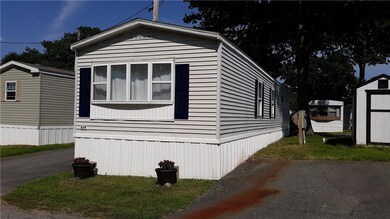 619 Forest Park Mobile Bend, Middletown, RI 02842 - photo 2