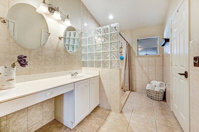 Master Bathroom Ensuite