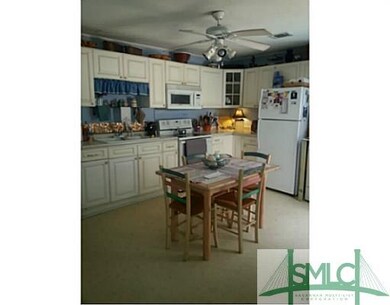 Kitchen. Huge Kitchen with Laundry Area to the rig