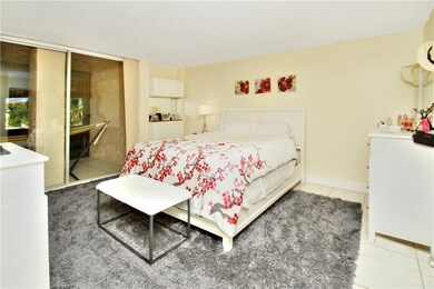 Bay Yacht Club Condominiums unit 214, Pompano Beach, FL 33062 - photo 7