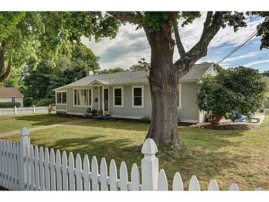 13 Frank Low St, Narragansett, RI 02882 - photo 2