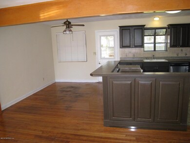 2268 Hirsch Ct, Jacksonville, FL 32216 - photo 5