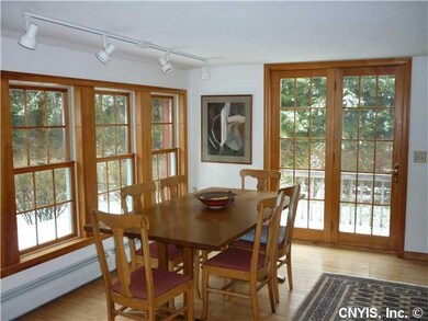 Great Room. Bright and cheery morning/great room w