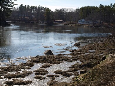 Neighborhood access to the York River!