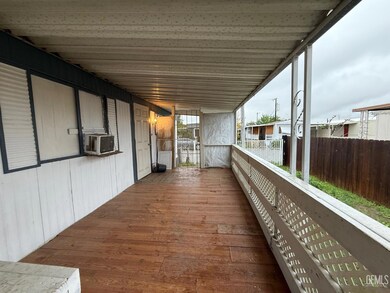 6201 Wible Rd unit 31, Bakersfield, CA 93313 - photo 2