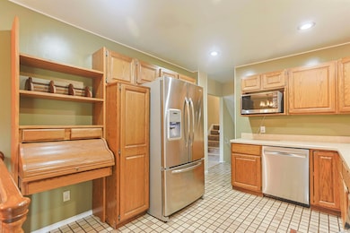 1411 Cambridge Dr, South Bend, IN 46614 - photo 6